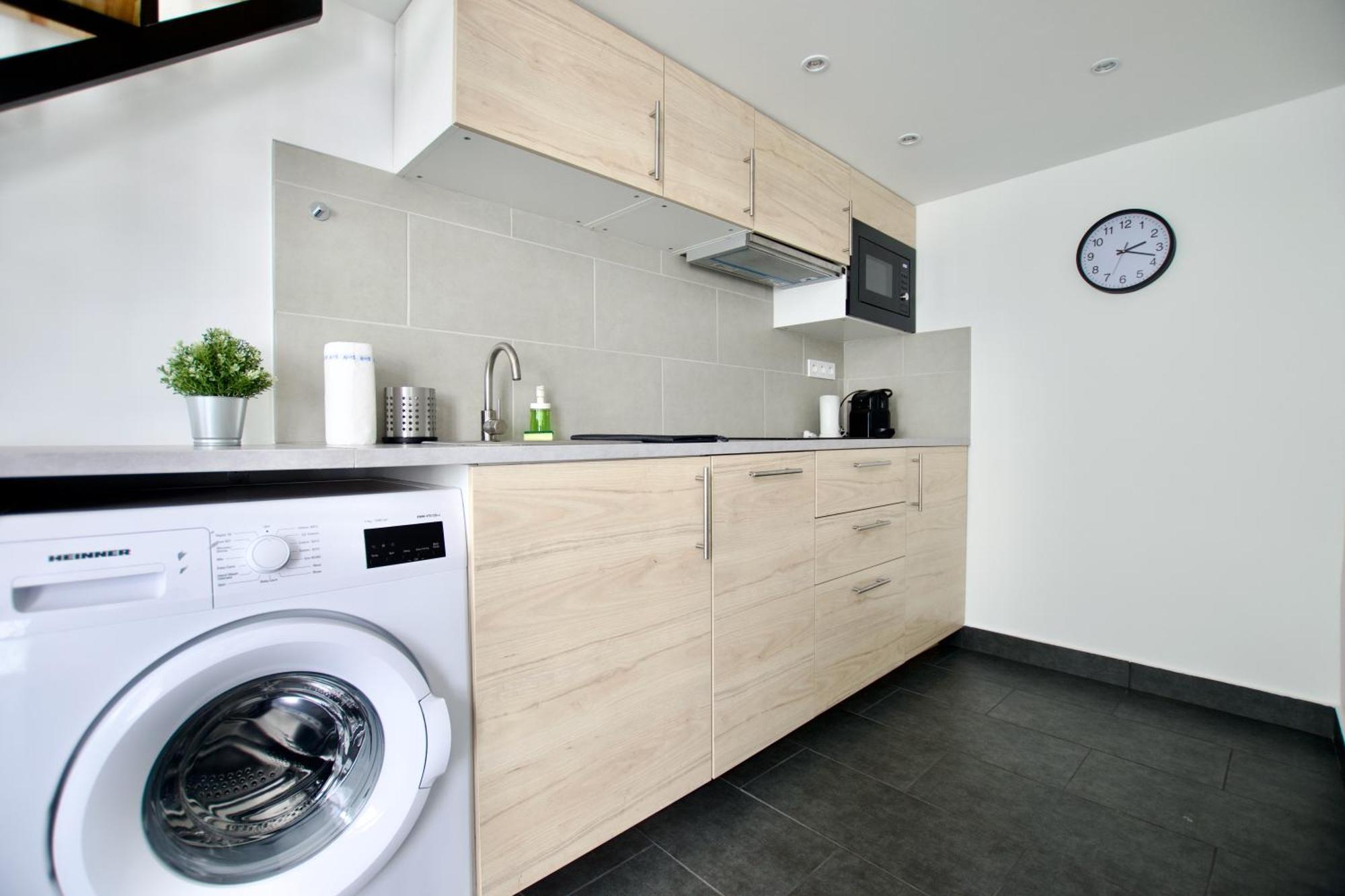 Studio Apartments By Hi5- Cozy Studio Budapest Exterior photo